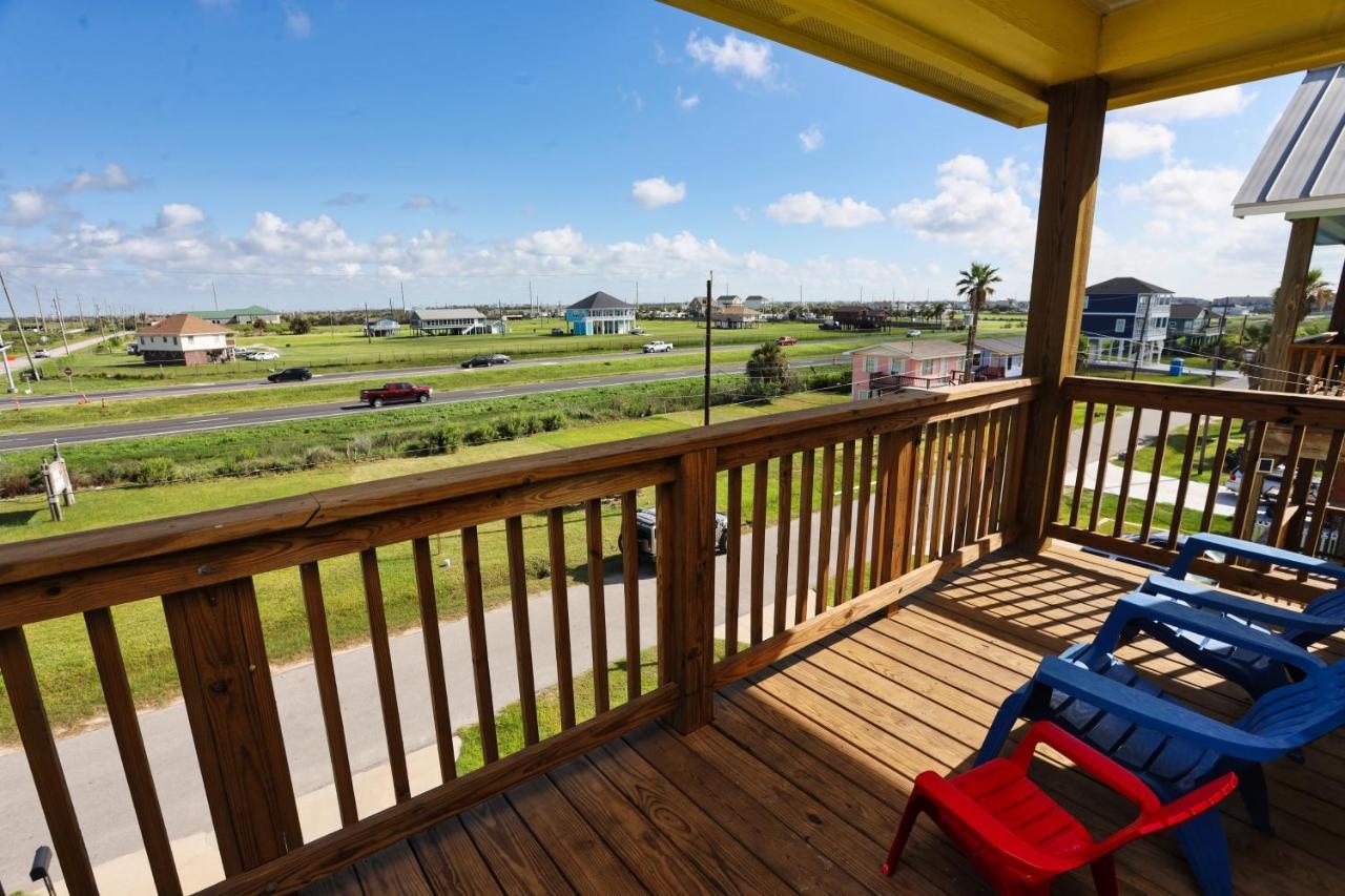 Yellow Beach Haven, Decks, Views, Mere Steps To Sand Galveston Eksteriør billede