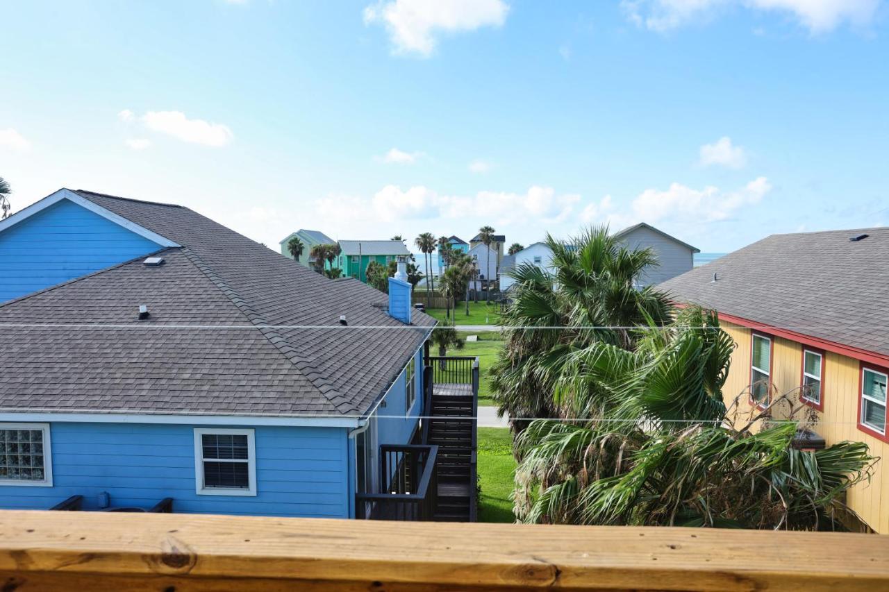 Yellow Beach Haven, Decks, Views, Mere Steps To Sand Galveston Eksteriør billede